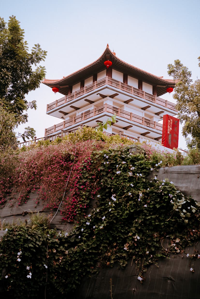 Fo Guang Shan architecture.