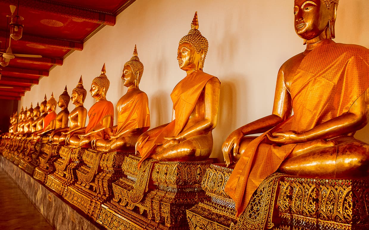 Phra Rabiang - Buddha statues in Wat Pho.