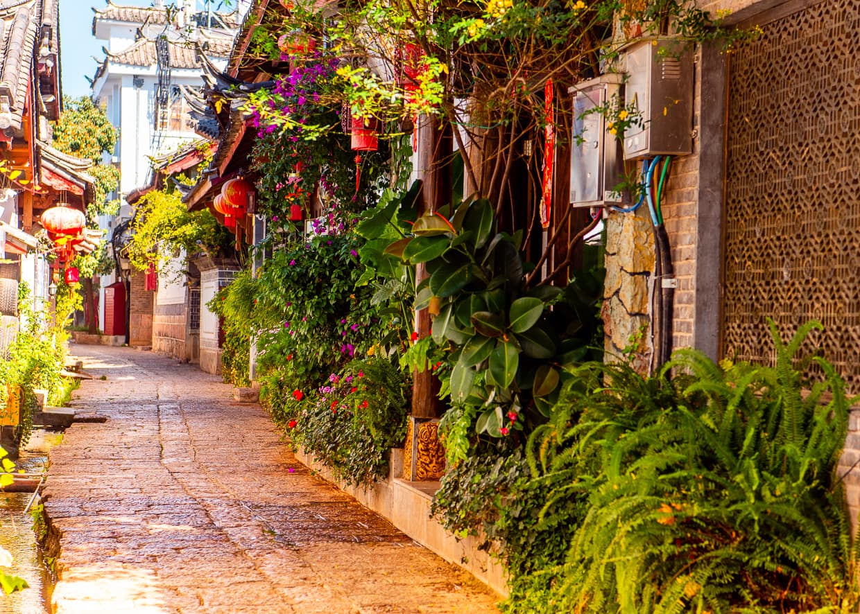 A narrow street with lanterns in the Lijiang, Old Town.