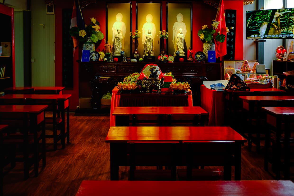 Seating at Yirantang vegetarian restaurant inside a buddhist temple.