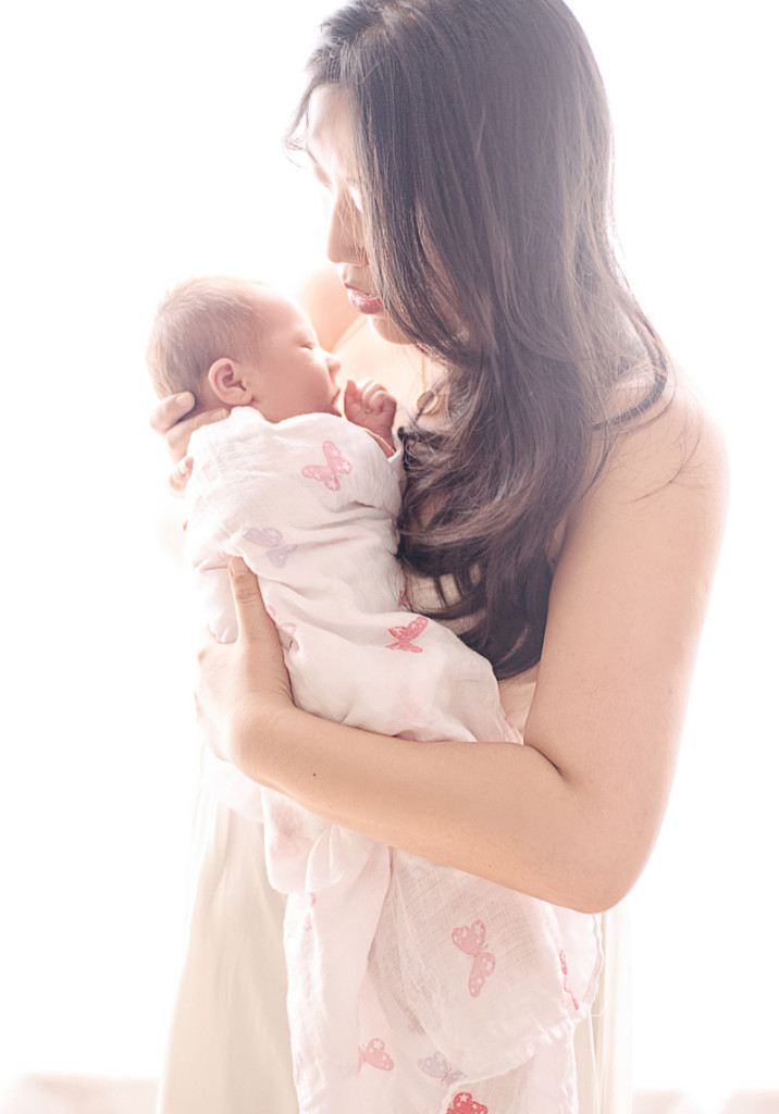 Aden-&-Anais-Muslin-Swaddle-blanket-review-3