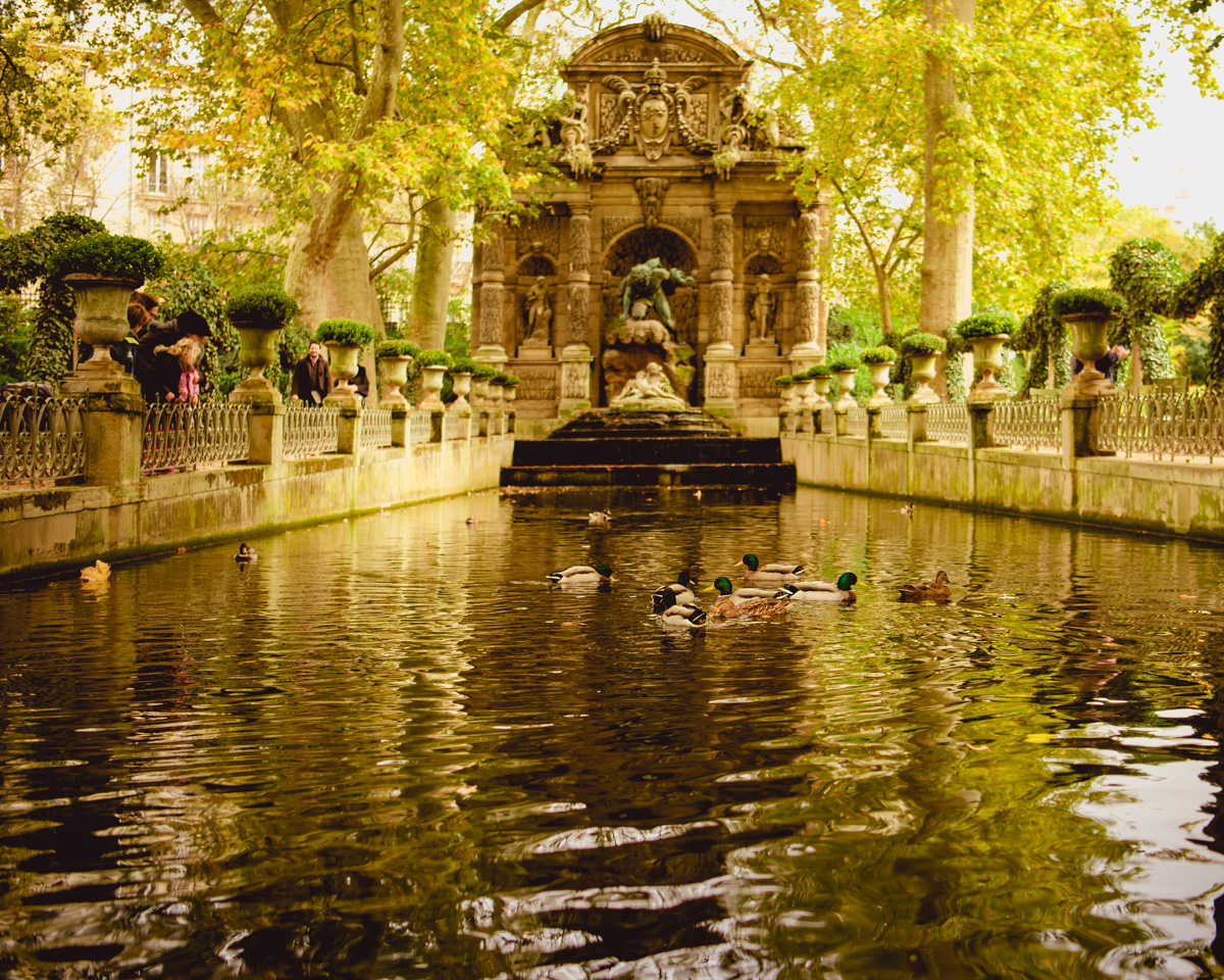 luxembourg-garden-paris-france-lifestyle-family-photography-jakeanddannie-4