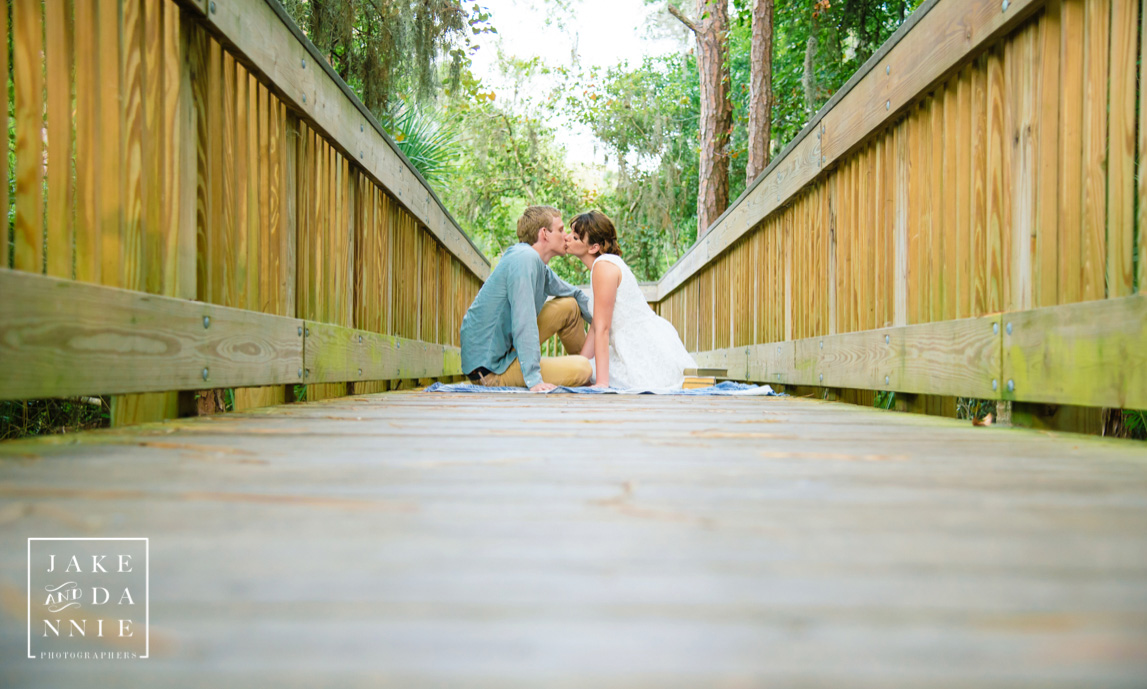woodsy florida engagement photography  tampa bay area