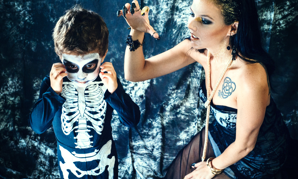 Mother and son halloween costumes: Skeleton and Sorceress